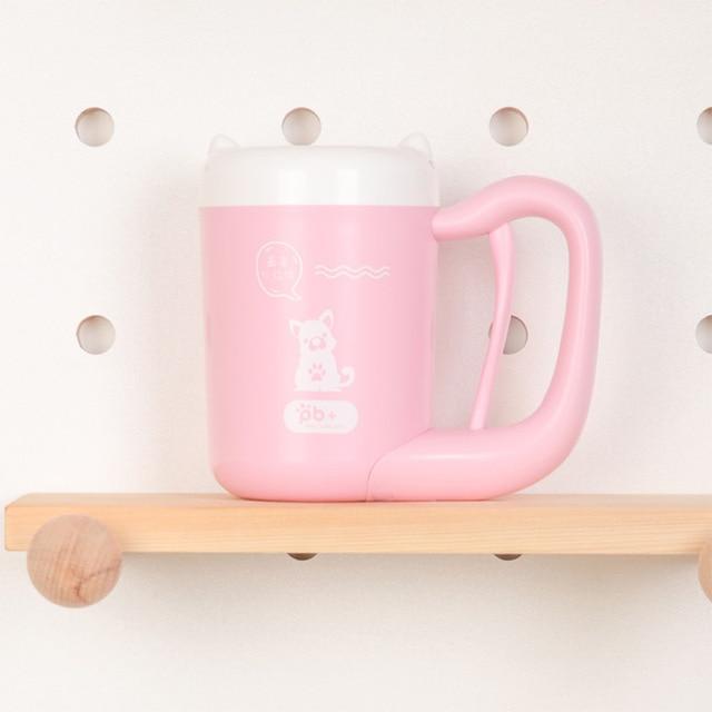 Taza para limpiar las patas de las mascotas