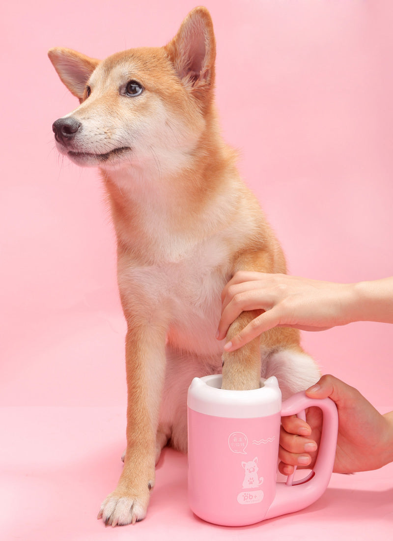 Taza para limpiar las patas de las mascotas