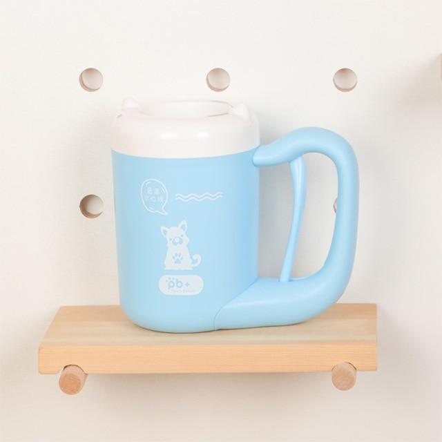 Taza para limpiar las patas de las mascotas